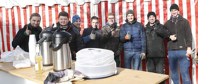 Bild 6: Pfohren packt an: So wird bereits jetzt für das Narrentreffen gearbeitet
