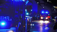 Großeinsatz in der Herdstraße: Die Feuerwehr rückt wegen eines Gasalarms mit 20 Einsatzkräften und vier Fahrzeugen aus.