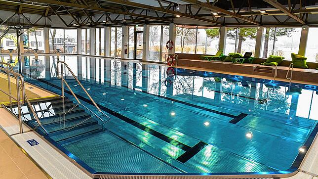 90 Minuten im Hallenbad kosten 75 Euro.