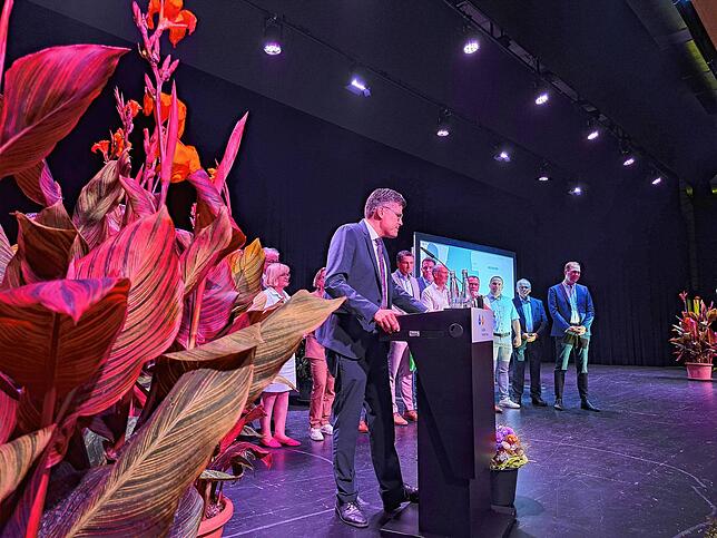 Bild 11: Martin Gruner gewinnt OB-Wahl – In der Stadthalle wird gefeiert