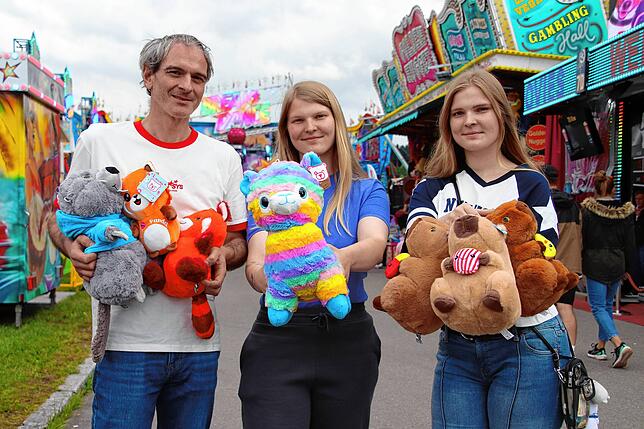 Bild 9: Autoscooter und Teddybären: Die ersten Bilder vom Volksfest-Start in Villingen-Schwenningen