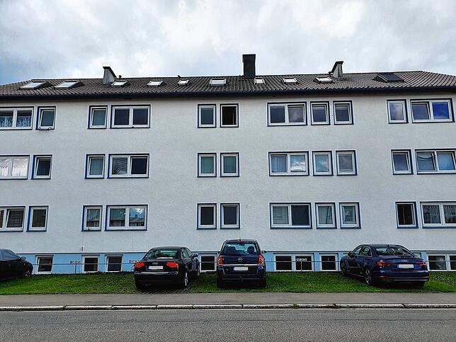 Das Wohnhaus in Trossingen, in dem sich die Messerattacke ereignete.