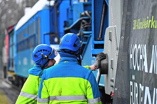 Bild 6: 300 Tonnen schwerer Trafo-Transport – Das sind die Bilder!