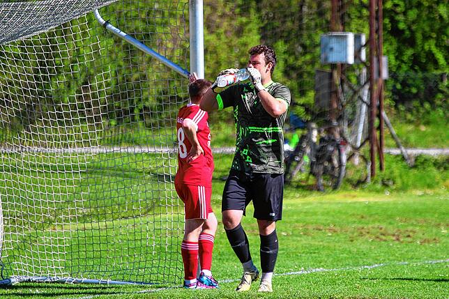 Bild 25: SG Stühlingen/Weizen besiegt den SV Eggingen im Derby mit 4:0 – und wir haben Fotos!