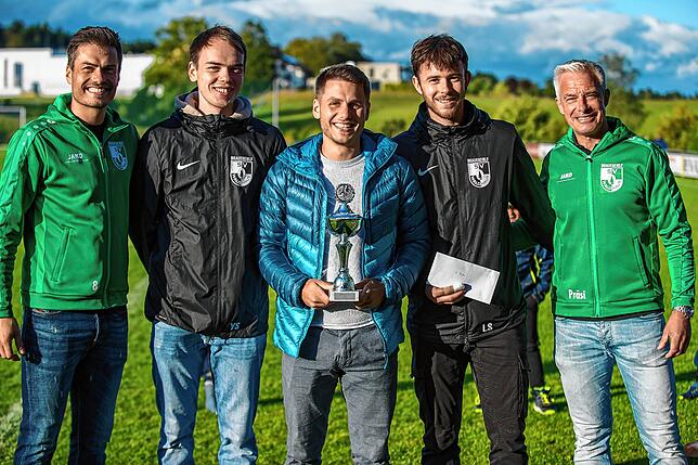 Bild 3: SV Unteralpfen gewinnt Waldhaus-Cup durch 2:1-Sieg gegen SG Weilheim/Gurtweil &ndash; wir haben Bilder!