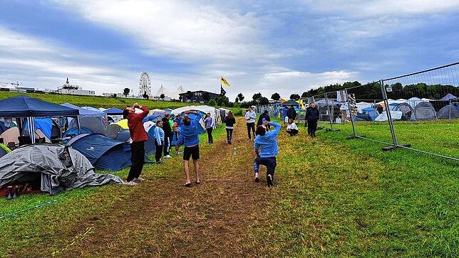 Beliebter Zeitvertreib auf dem Southside-Campingplatz: Flunky Ball.