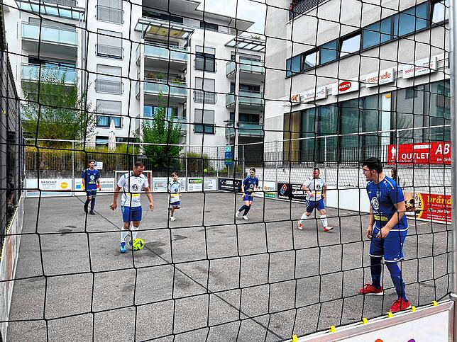 Das Street-Soccer-Turnier, das im September 2024 auf dem Parkplatz zwischen Edeka und Proma stattfand, bekommt eine zweite Auflage.