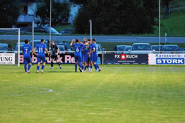 Bild 11: SG Stühlingen/Weizen bezwingt den FC Hochrhein mit 4:1 – und wir haben Fotos!
