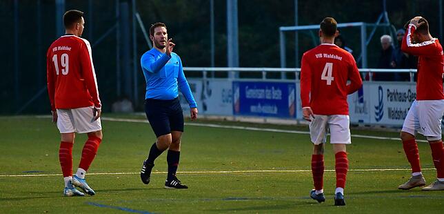 Bild 25: VfB Waldshut und FC Wittlingen trennen sich 3:3 im Spitzenspiel &ndash; und wir haben Bilder!