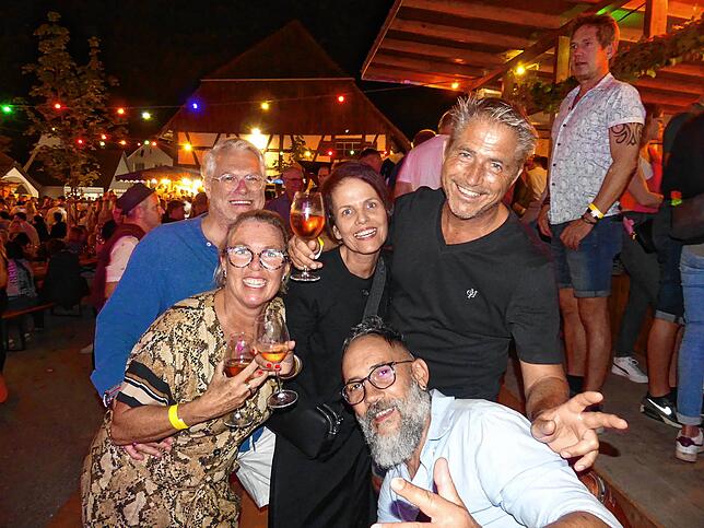 Bild 20: Die Bilder vom Bermatinger Weinfest! So schön war der Auftakt am Freitagabend
