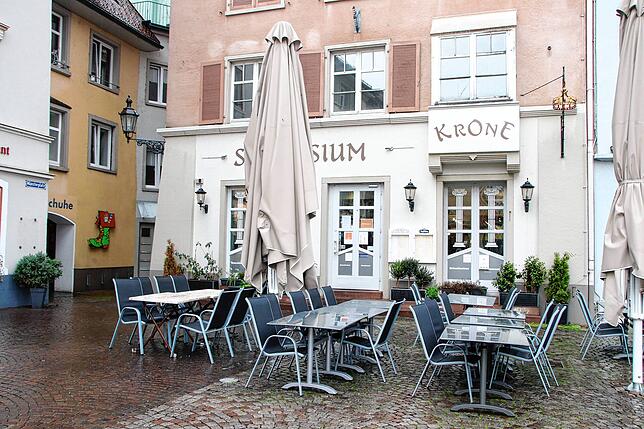 Offen, geschlossen, strikt reglementiert: Die Gastronomie, hier ein Bild vom Bad Säckinger Münsterplatz vom Dezember 2020, hat in den ...