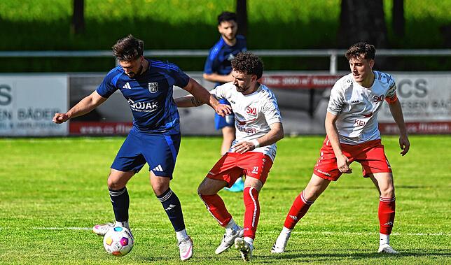 Bild 25: SV Blau-Weiß Murg gewinnt mit 2:1 gegen den SV Jestetten – und wir haben Fotos!
