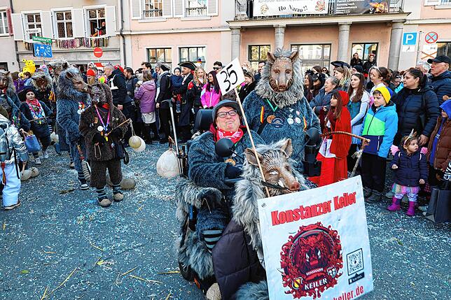 Bild 41: Konstanzer Fasnachtsumzug 2025: Altstadt ist in Narrenhand