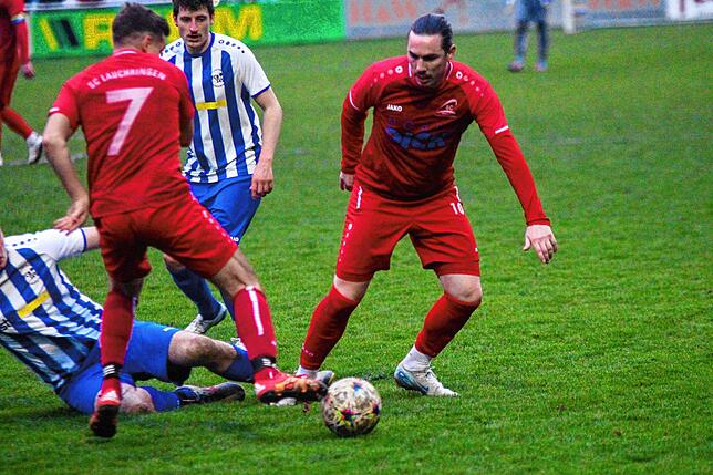 Bild 12: SG Stühlingen/Weizen II gewinnt Spitzenspiel mit 2:0 gegen SC Lauchringen – und wir haben Fotos!