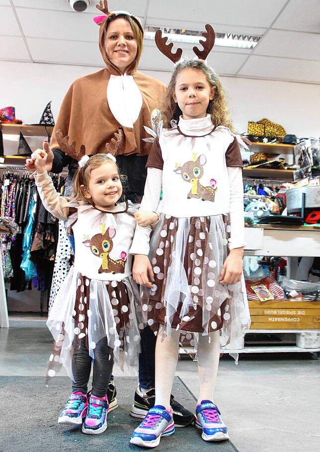 Familie Reh: Anna Borodin mit ihren Töchtern Amalia und Evelina.