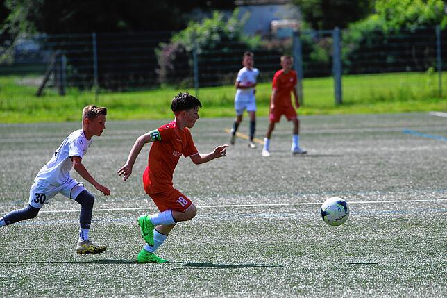 Bild 3: Unsere Bildergalerie vom Pokalfinale der D-Junioren zwischen dem FC Pfaffenweiler und SG Peterzell!