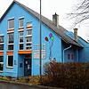 Das Kinderkulturzentrum Lollipop ist in die Jahre gekommen. Das blaue Haupthaus und der orangefarbene Holzbau (rechts im Bild) stammen ...