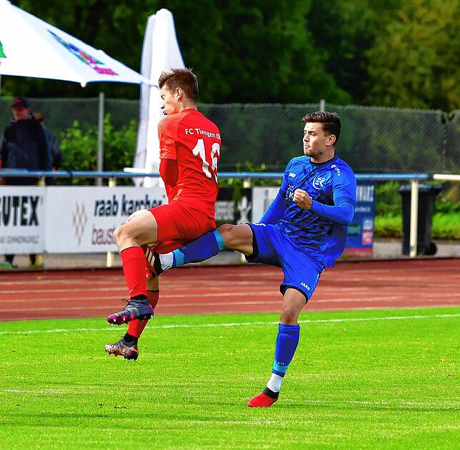 Bild 32: Neuer Spitzenreiter FC Tiengen 08 besiegt den TuS Efringen-Kirchen mit 4:1 &ndash; und wir haben Bilder!
