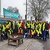 (Archivbild von 2024) Ein Bild aus dem Februar des vergangenen Jahres: Busfahrer der Stadtwerke Konstanz legen die Arbeit nieder und ...