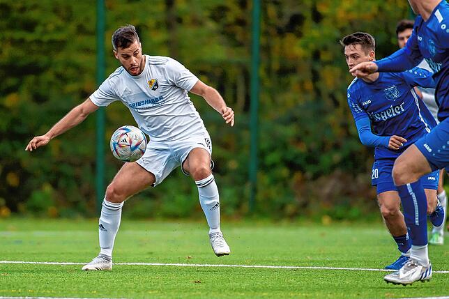 Bild 14: SV 08 Laufenburg muss sich mit 1:1 gegen SV Endingen begnügen &ndash; und wir haben Bilder!