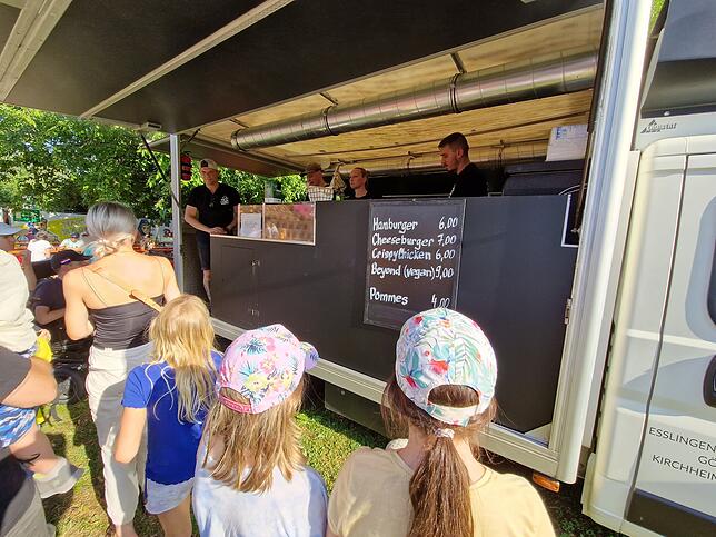 Bild 12: Das gibt es auf dem Seehasenfest-Rummel