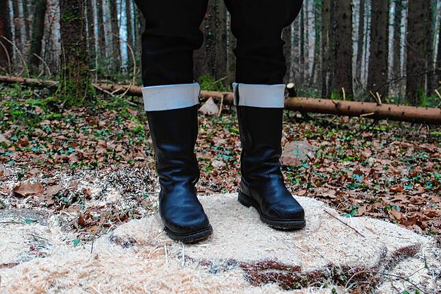 Wo einst der Narrenbaum stand, steht jetzt ein Holzhauer.
