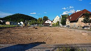 Blick vom „Haus am Vitibuck“ aus Richtung Bahnhof Tiengen: Auf dem Areal entsteht das Hospiz für den Landkreis Waldshut, die ...