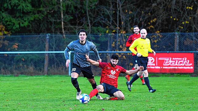 Am Wochenende erzielte Danilo Christilli (in Grau) bereits seinen zweiten Dreierpack in dieser Saison für den FC Kappel.