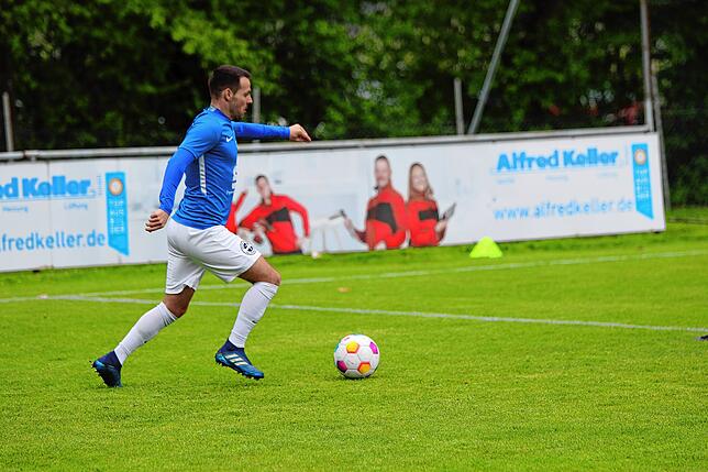 Bild 21: Intensives Unentschieden! Die Bilder vom Landesliga-Duell SpVgg F.A.L. gegen Hegauer FV