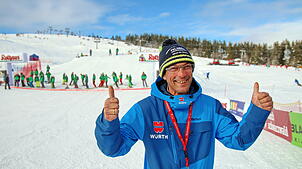 Bürgermeister und Skiverbands-Präsident Stefan Wirbser beim Snowboard-Weltcup 2016 am Seebuck. Er wurde nur 53 Jahre alt.