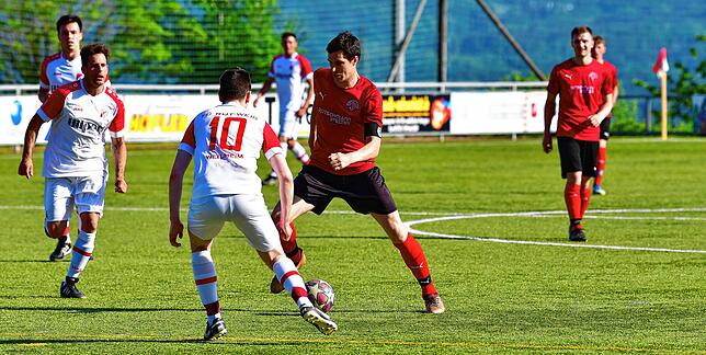 Bild 6: FC RW Weilheim setzt sich mit 5:2 gegen den FC Hochrhein durch &ndash; und wir haben Bilder!