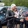 Andreas Fath, der die Donau abschwimmt, informiert über die Mission auch an Land. Er sammelt mit dem Projekt nicht nur Daten, sondern ...