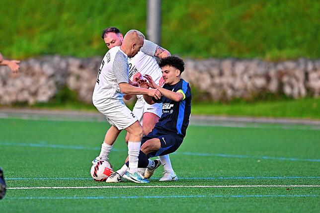 Bild 14: TuS Stetten besiegt den VfB Waldshut mit 6:0 – und wir haben Bilder!