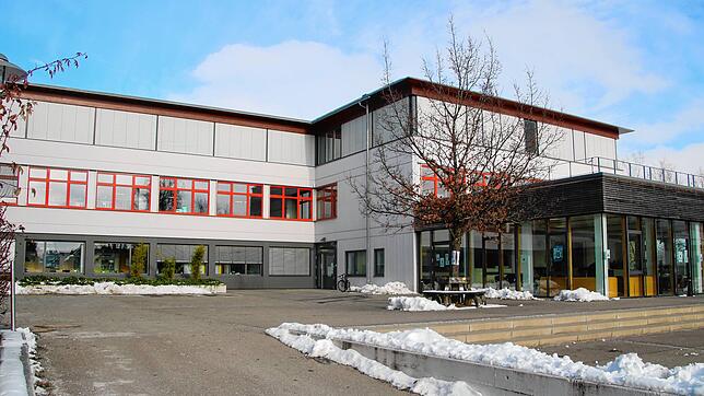 Die Schulen, hier das Fürstenberg Gymnasium, haben Fördergeld erhalten.