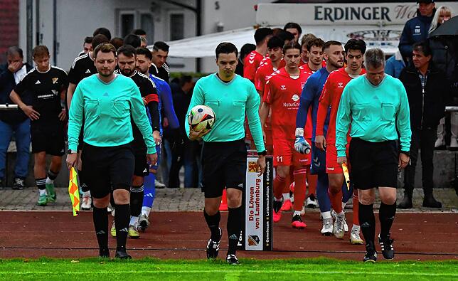 Bild 1: FV Lörrach-Brombach gewinnt Derby mit 4:0 beim SV 08 Laufenburg – und wir haben Bilder!