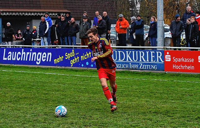 Bild 3: SC Lauchringen schafft noch den Ausgleich beim 1:1 gegen den SV Albbruck &ndash; und wir haben Bilder!
