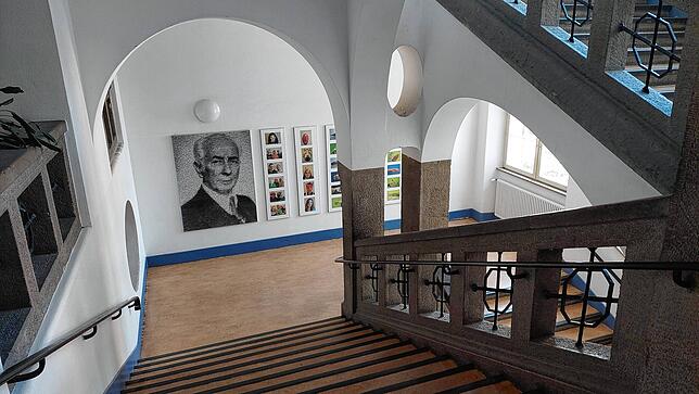 Noch hängt im Treppenhaus des Schulgebäudes am Zähringerplatz ein Bild des Namensgebers Theodor Heuss. Doch die gleichnamige Realschule ...