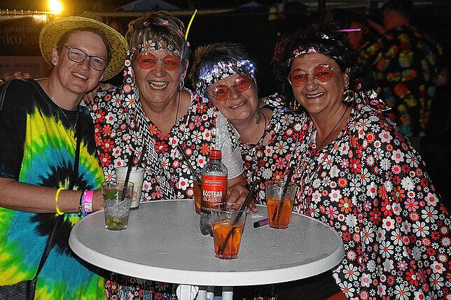 Bild 11: Papis Pumpels sorgen für grandiose Stimmung auf dem Rathausplatz in Bad Dürrheim