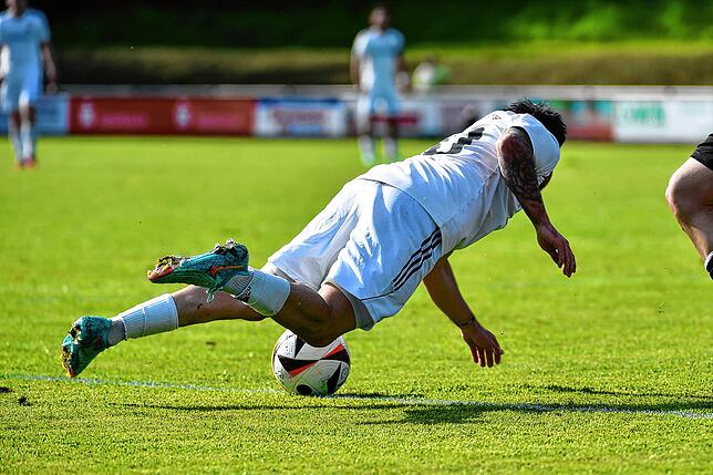 Bild 1: SV 08 Laufenburg gewinnt Derby gegen den FSV Rheinfelden mit 7:1 – und wir haben Bilder!