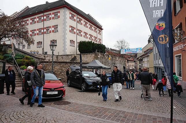 Bild 1: Sonntägliches Bummelvergnügen