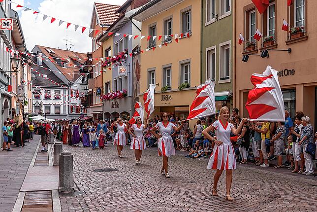Die Bürger- und Narrenzunft Tiengen richtet den Schwyzertag aus.