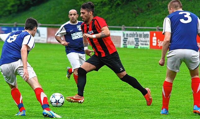 Bild 11: Schnappschüsse aus der Bezirksliga-Saison 2013/2014