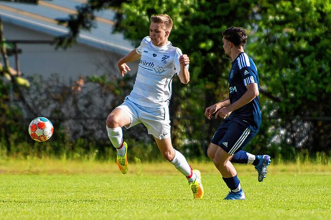 Bild 12: Spvgg. Wutöschingen bezwingt den SV Obersäckingen mit 2:1 &ndash; wir haben Bilder!