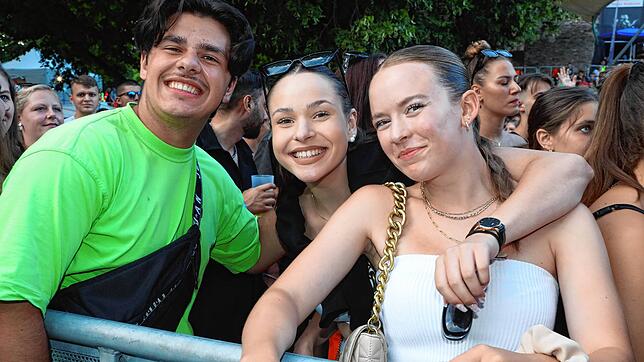 Bild 14: Die besten Bilder vom Bausa-Konzert beim Hohentwiel-Festival Teil 3