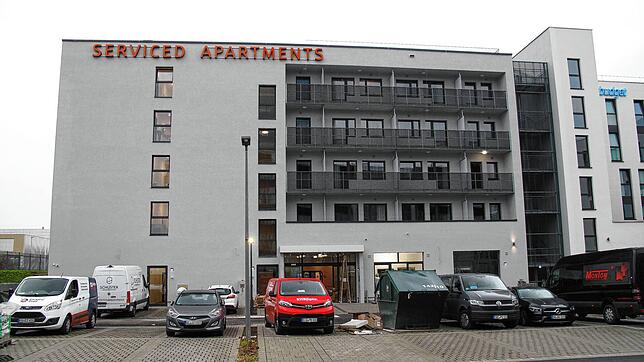 Am 1. November wird das neue Serviced-Apartmenthaus in der Maggistraße neben dem Ibis-Hotel eröffnet. In dieser Woche werden letzten ...