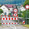Erneut wurde die Sperrung der Schlüchtbrücke in der Pater-Jordan-Straße in der Sitzung des Ortschaftsrates heftig kritisiert. Trotz des ...