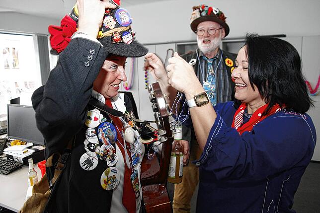 Bild 4: Fasnet Donaueschingen: Närrische Stimmung im SÜDKURIER-Stüble