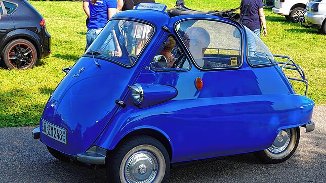 Auf Hochglanz poliert: Blickfang beim Oldtimertreff in Hütten war einmal mehr eine BMW Isetta.