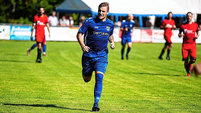 Nico Marks, Spieler des FC Schwandorf-Worndorf-Neuhausen.