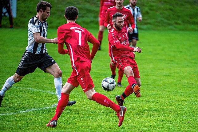 Bild 31: Spvgg. Wutöschingen gewinnt beim FC Grießen mit 3:1 &ndash; und wir haben Bilder!